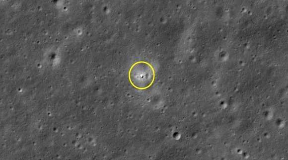 미 항공우주국(NASA)의 달 정찰 궤도선(LRO)에 포착한 포착한 중국 창어 6호 착륙선.  NASA/GSFC/Arizona State University