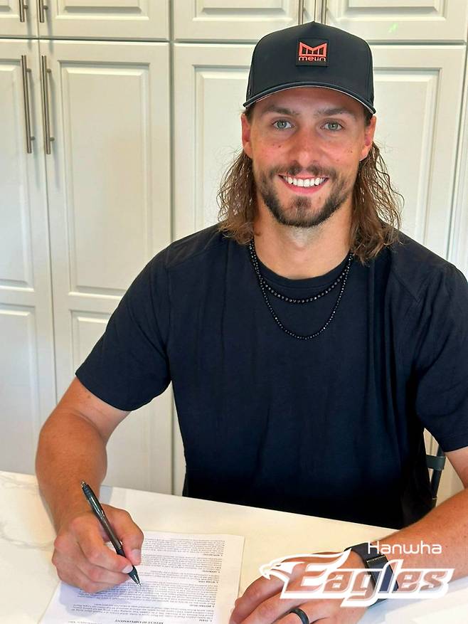 지난 18일 한화와 6주 총액 10만달러에 계약한 라이언 와이스. 한화 제공