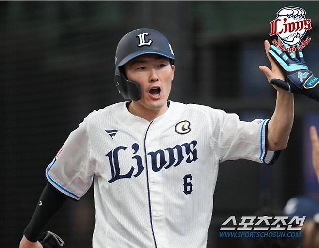 주전 유격수이자 간판타자 겐다. 18일 현재 타율 2할2푼9리를 기록 중인데 규정타석을 채운 세이부 타자 최고 타율이다. 세이부는 팀 타율 2할2리를 기록하고 있다. 양 리그 12개팀 중 압도적인 꼴찌다. 사진캡처=세이부 라이온즈 SNS