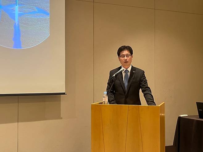 김수종 이노스페이스 대표이사가 17일 서울 여의도 63컨벤션센터에서 열린 기업공개(IPO) 기자간담회에 참석해 발표하고 있다. /배동주 기자