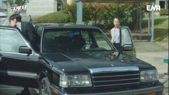 민소희는 택시기사 아버지의 첫 차인 각진 그랜저에 대한 애정이 깊다. 사진 ENA