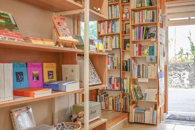 어나더페이지 내부 모습.