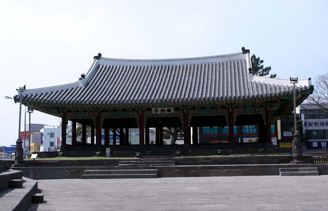 보물 제주 관덕정 외경