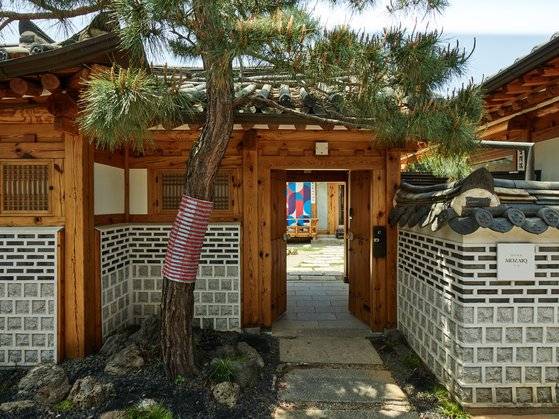 서울 가회동에 위치한 독채 한옥 별장, 모자이크 가회.