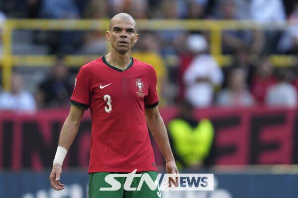 포르투갈 국가대표팀 수비수 페페. 사진┃뉴시스/AP