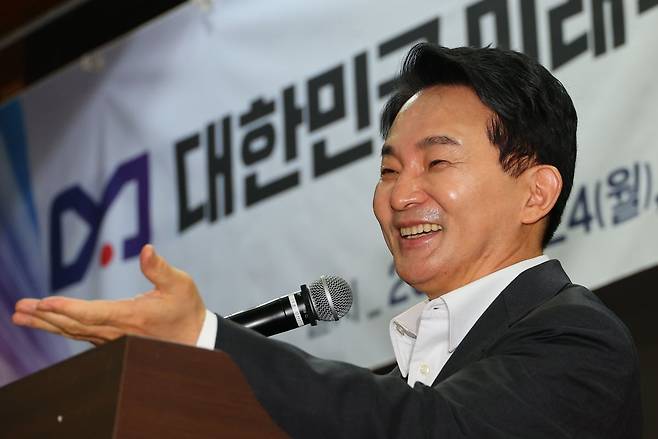 원희룡 전 국토교통부 장관이 24일 오전 국회 의원회관에서 열린 국회 미래혁신포럼 창립총회에서 축사하고 있다. / 사진=연합뉴스