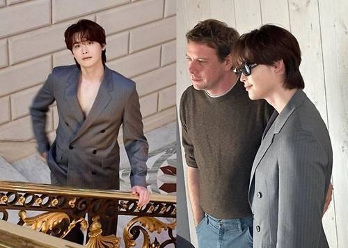 이종석이 파리 패션위크 로에베 2025 S/S 패션쇼에 참석했다. 사진=이종석 SNS