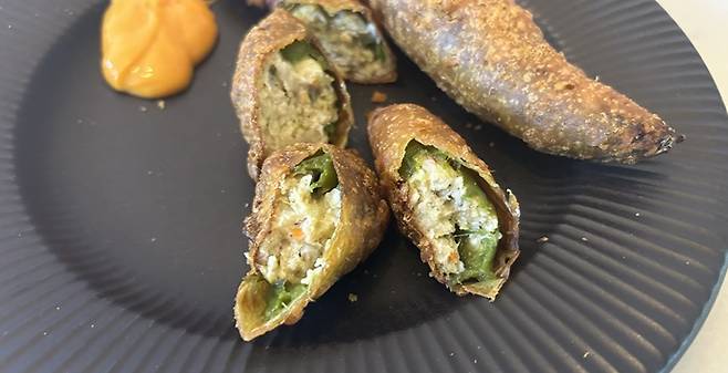 롯데리아의 우이락 고추튀김 단면/사진=김아름 기자 armijjang@