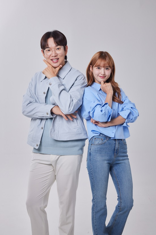 'MC계 찐 거인' 장성규와 '공감 능력자' 남보라가 오는 7월 21일 일요일 밤 10시 30분에 첫 방송되는TV조선 '거인의 어깨-인생을 빌려드립니다'(이하 '거인의 어깨')에서 첫 호흡을 맞춘다. /TV조선 '거인의 어깨-인생을 빌려드립니다'