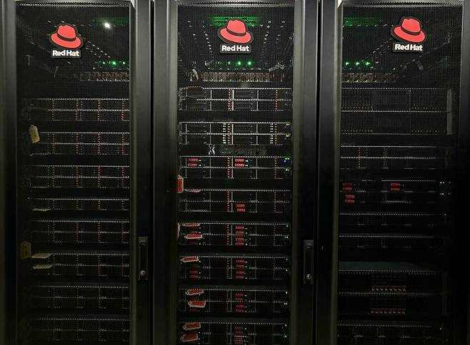 The Samsung Memory Research Center, located in Hwaseong, Gyeonggi Province, has received Red Hat certification to verify CXL-related configuration elements. (Samsung Electronics)