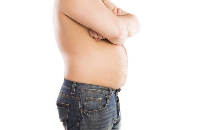비만한 사람이 체중을 감소하면 비만과 관련된 암 위험이 크게 낮아진다는 연구 결과가 나왔다./사진=클립아트코리아