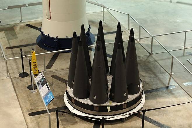 미국 대륙간탄도미사일(ICBM) 피스키퍼의 탄두에 탑재되는 후추진체(PBV)와 핵탄두. 세계일보 자료사진