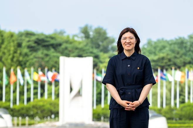 서울 올림픽공원에서 만난 장미란 문체부 2차관. "2007년 세계선수권에서 무솽솽을 이긴 날 밤에 이상하게 잠을 잘 못 잤어요. 성경책을 폈는데도 잠이 안 올 정도였지요(웃음). 정말 좋은 승부를 했다는 기쁨 때문이었던 것 같아요." /이신영 영상미디어 기자