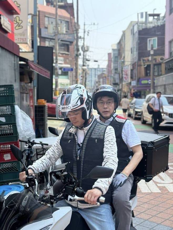 윤상현 국민의힘 대표 후보가 배달라이더 체험을 진행했다. 윤상현 국민의힘 대표 후보 페이스북