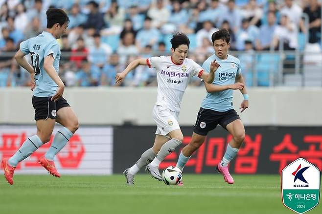 EPL 구단들의 관심을 받고 있는 양민혁. ⓒ 한국프로축구연맹