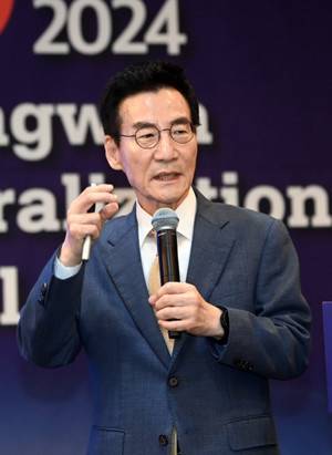 김중석 강원도민일보 회장·대한민국 지방신문협의회장·국민주권 지방분권 균형발전을 위한 개헌국민연대 공동대표