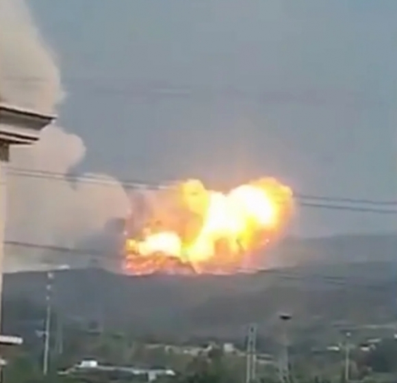 지난달 30일 오후 3시 40분경, 허난성 궁이시에서 민간 로켓기업인 스페이스 파이오니어의 로켓이 시험발사 도중 추락해 폭발 및 화재가 발생했다.