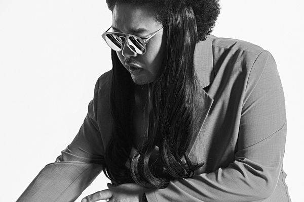 윤택 전속계약 / 사진=디씨엘이엔티 제공