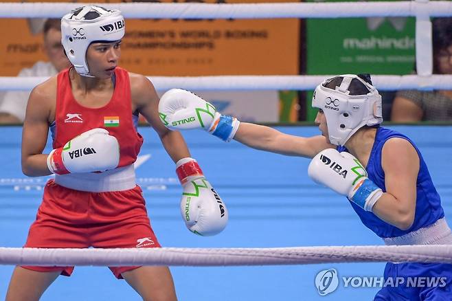 지난해 3월 인도에서 열린 IBA 주관 세계 여자복싱선수권대회 [AFP 연합뉴스 자료사진. 재판매 및 DB 금지]