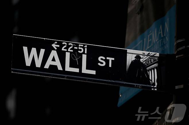 미국 뉴욕증권거래소(NYSE) 도로 표지판 ⓒ 로이터=뉴스1