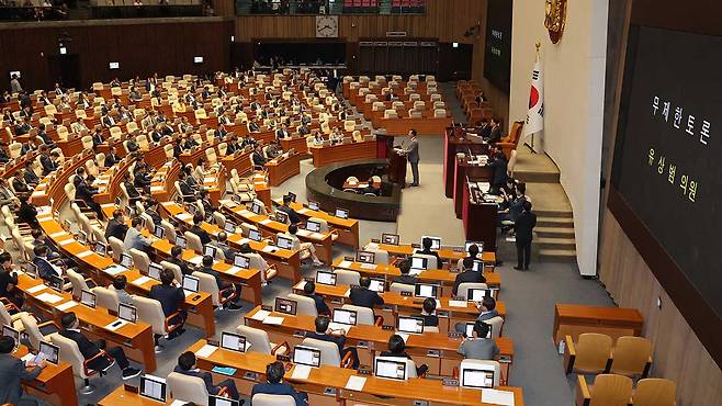 필리버스터 돌입, 대정부질문 이틀째 파행 [사진 제공:연합뉴스]
