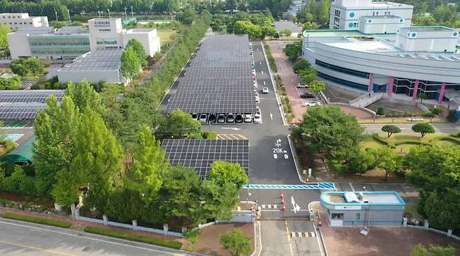 태양광 발전설비가 구축된 대전 R&D센터. LG유플러스 제공