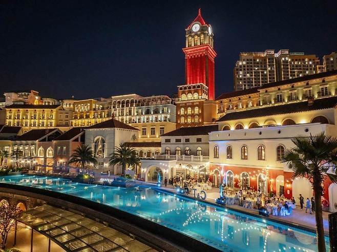 라 페스타 푸꾸옥 큐리오 컬렉션 바이 힐튼의 밤