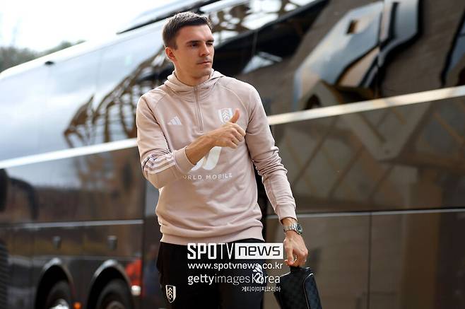 ▲&nbsp;영국 공영 방송 'BBC'는 4일(한국시간) "바이에른 뮌헨은 팔리냐 영입을 완료할 예정이다. 바이에른 뮌헨은 팔리냐의 소속팀인 풀럼에 이적료 5,600만 유로(약 835억 원)를 지불한다. 이 금액은 풀럼 역사상 가장 높은 금액이다"라고 보도했다.&nbsp;이어 "팔리냐는 바이에른 뮌헨과 2028년까지 계약을 맺는다. 계약 성사를 위해 지난 몇 주 동안 노력했다"고 덧붙였다.