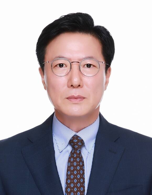 iM뱅크가 시중은행 전환 이후 첫 거점 점포인 강원 원주지점 초대지점장에 농협은행 강원영업본부장 출신 정병훈씨를 지점장으로 낙점했다. /iM뱅크