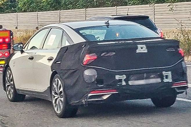 기아 'K8 페이스리프트' 테스트카 (출처 : 숏카)