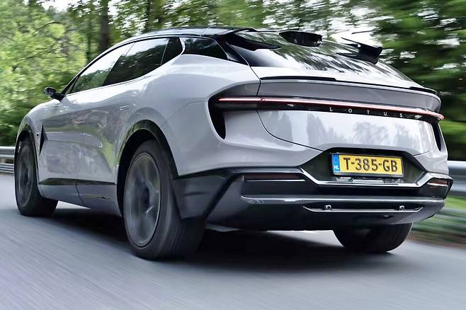 로터스 하이퍼 전기 SUV '엘레트라'