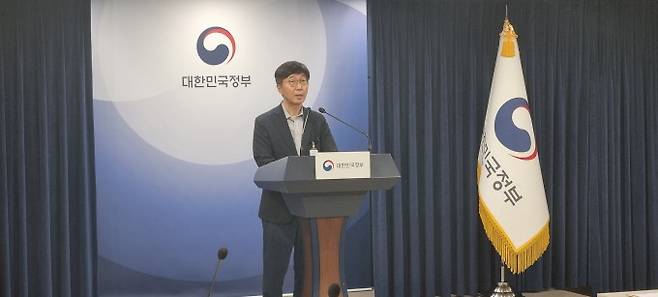 5일 서울 정부청사에서 대한민국최고과학기술인상 수상을 기념해 열린 기자 간담회에서 박 교수가 이야기하고 있다. 이채린 기자