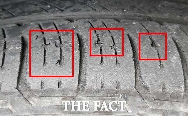 금호타이어 '크루젠HP-71' 타이어에서 표면 일부가 떨어져 나가는 '컷앤칩(Cut&Chip)' 현상이 나타나고 있다. /독자 제공