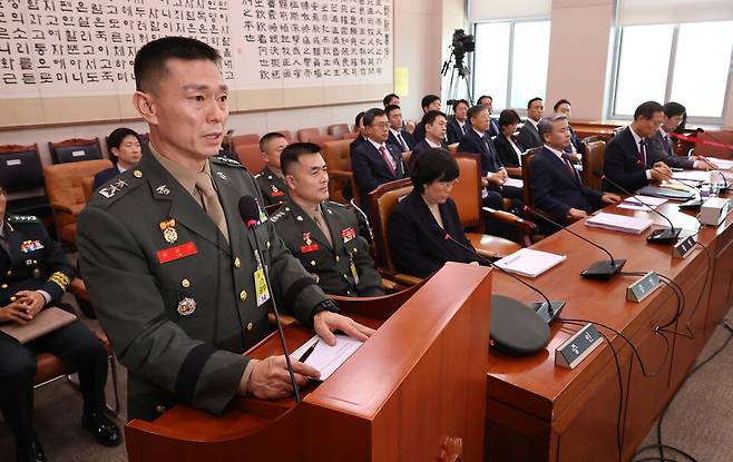 6월21일 오전 '순직 해병 진상규명 방해 및 사건은폐 등의 진상규명을 위한 특별검사 임명법'(채상병특검법)에 대한 입법청문회가 진행되는 국회 법제사법위원회 전체회의에 임성근 전 해병대 1사단장이 출석해 발언하고 있다. ⓒ연합뉴스