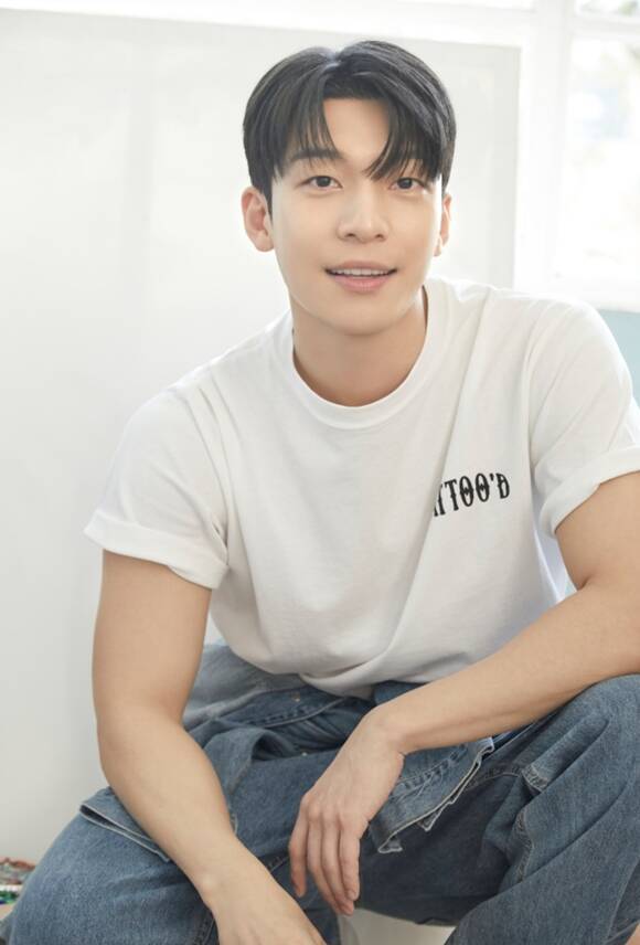 배우 위하준이 최근 서울 강남구 한 카페에서 <더팩트>와 만나 tvN 토일드라마 '졸업' 종영 인터뷰를 진행했다. /엠에스팀엔터테인먼트