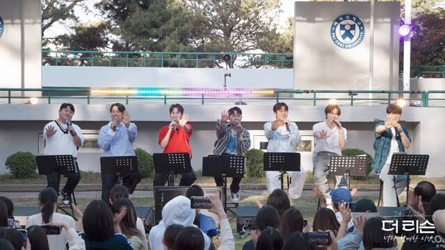 가수 허각 이진성 김희재 임한별 이무진 방예담 #안녕(왼쪽부터)이 '더 리슨: 너와 함께한 시간'에서 호흡을 맞췄다. /SBS