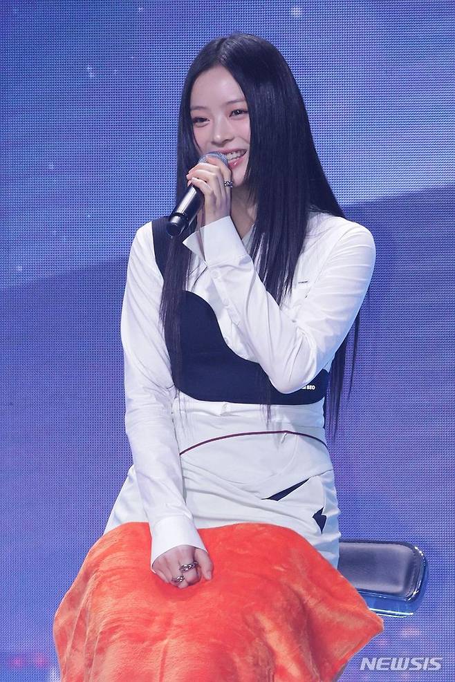 [서울=뉴시스] 추상철 기자 = 그룹 뉴진스 하니가 11일 오전 서울 용산구 그랜드 하얏트 서울 그랜드볼룸에서 열린 '2024 한국 관광 명예홍보대사 위촉식'에 참석해 발언하고 있다. (공동취재) 2024.07.11. photo@newsis.com