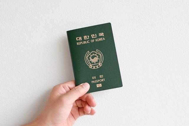 국제교류 전문업체 '헨리앤드파트너스'가 발표한 '2024 헨리 여권지수'에서 한국은 2위에 올랐다./픽사베이