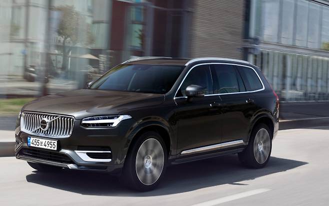 볼보 XC90 T8  볼보자동차코리아 제공