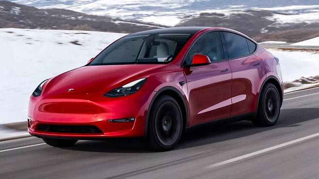 사진 : 테슬라 모델 Y RWD