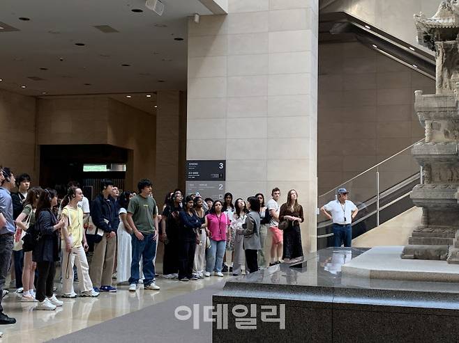 국립중앙박물관 상반기 외국인 관람객 9만명…역대 최고 기록