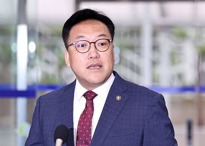 김병환 금융위원장 후보자가 7월 5일 오전 서울 중구 예금보험공사에 마련된 인사청문회 준비 사무실로 출근하며 소감을 밝히고 있다./뉴스1