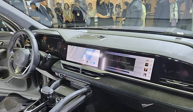 ‘뉴 르노 그랑 콜레오스’ 실내. 사진=서재근 기자