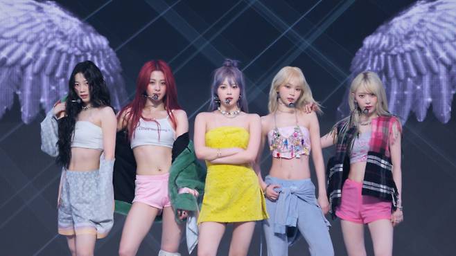 르세라핌 | 쏘스뮤직 제공