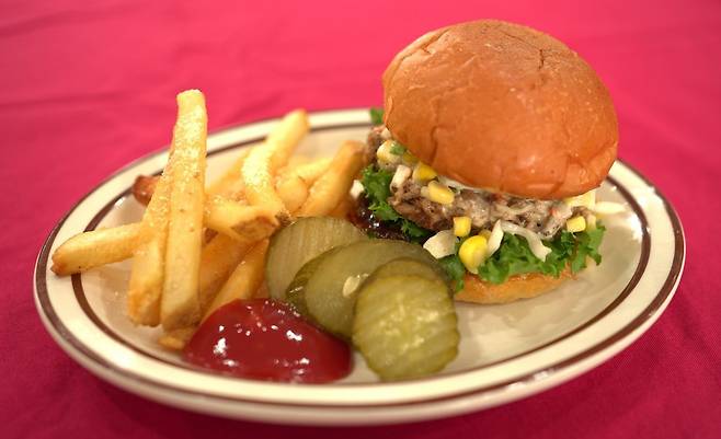 보은 청년마을 루트25 풀드포크버거