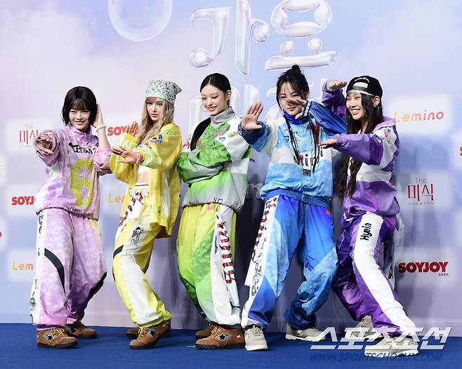 21일 인천 영종도 인스파이어 아레나에서 열린 '2024 SBS 가요대전 Summer' 블루카펫. 포즈를 취하고 있는 뉴진스 멤버들. 인천=송정헌 기자songs@sportschosun.com/2024.07.21/