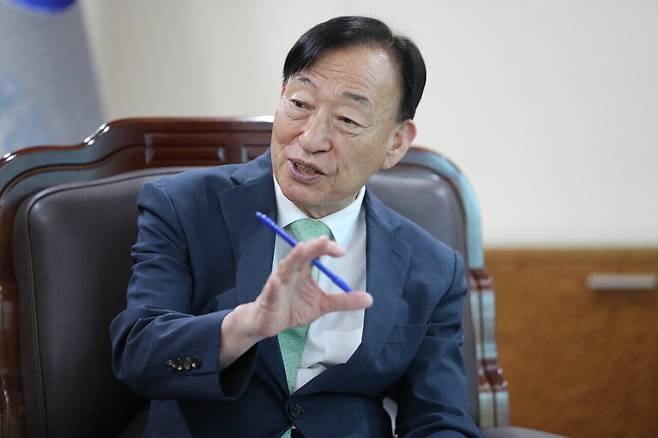 설동호 대전시교육감이 23일 대전교육청에서 가진 대전일보와의 인터뷰에서