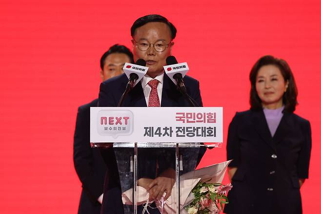 국민의힘 김재원 최고위원이 23일 경기 고양 킨텍스에서 열린 제4차 국민의힘 전당대회에서 최고위원으로 선출된 뒤 수락 연설을 하고 있다. @연합뉴스