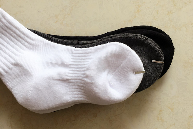 양말 코핀은 꼭 필요한 물건임에도 불구하고 레고와 함께 ‘우리집 지뢰’ 취급받는다. 양말코핀, 밟으실 수 있죠?ㅎ [사진 출처=인터넷 커뮤니티]