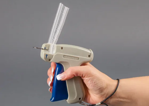 택건에 택핀을 장전한 모습. 멋있다고 생각했다면 정상이다. [사진 출처=alplas.com]